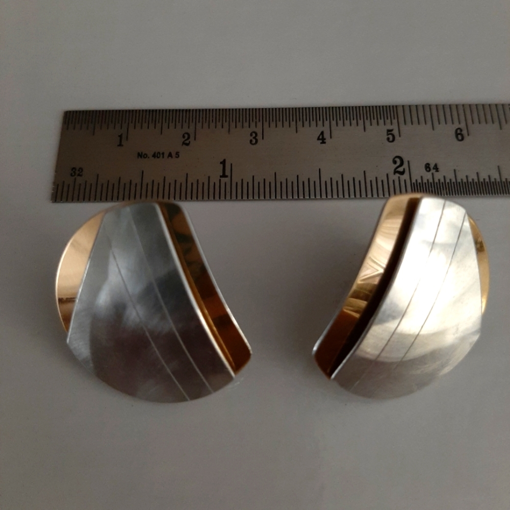 Modern Geometric Design Lazer Etched Mixed Metals, Gold & Silver Tone Earrings - Picture 5 of 7
